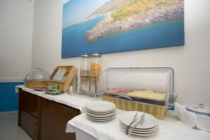 Bao gồm b  ữa sáng buffet hàng ngày 