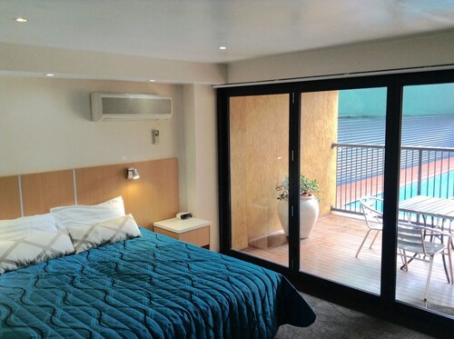 Airolodge International Motel