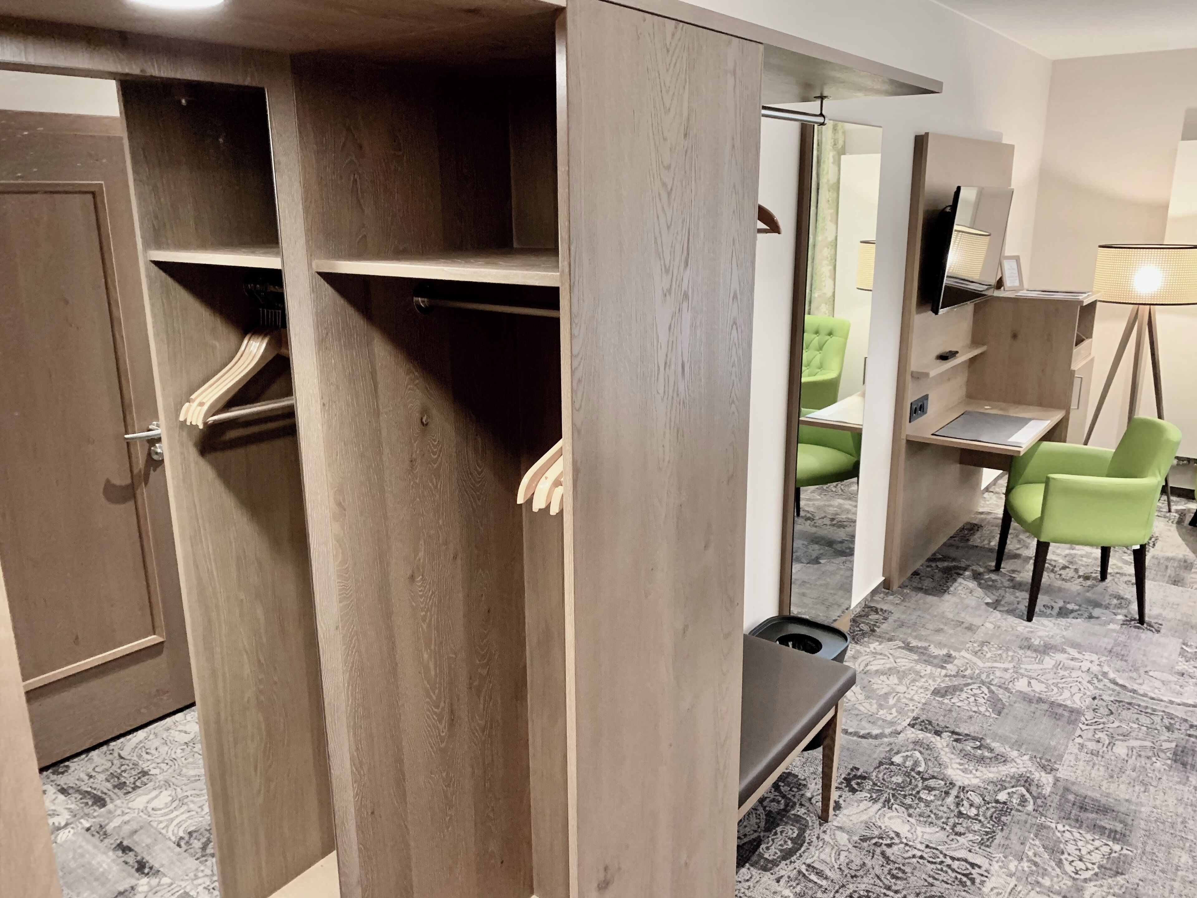 premium bedding, desk, soundproofing, free wifi