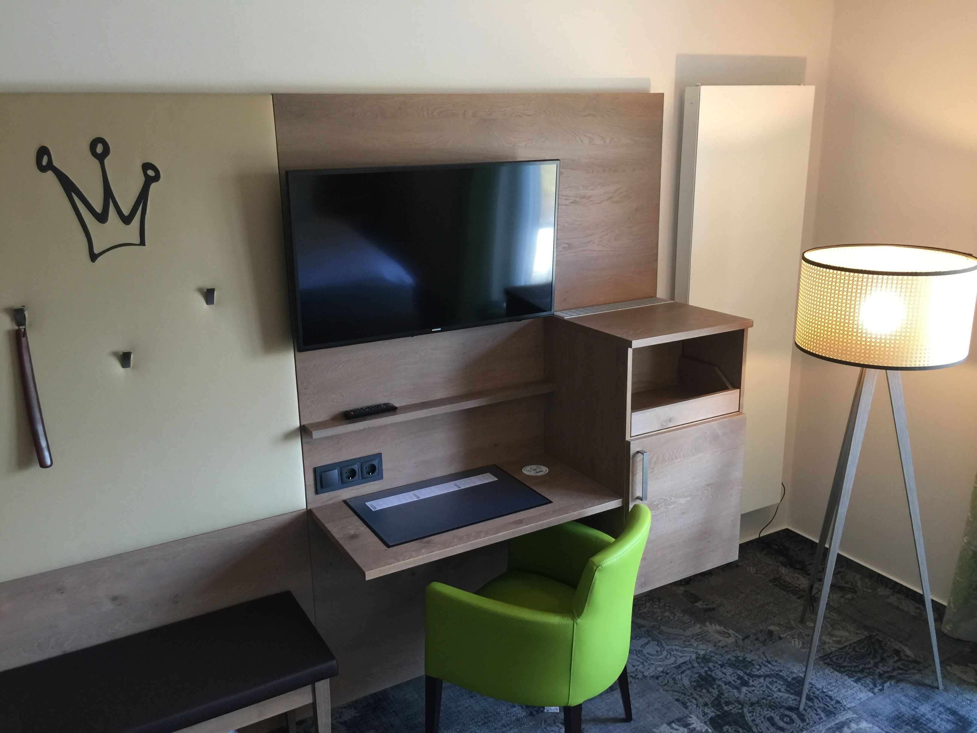 premium double room single use, 1 king bed, non smoking, resort view | premium bedding, desk, soundproofing, free wifi