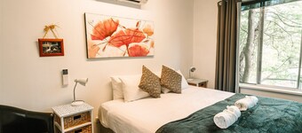 Alpine Riverside Cottages