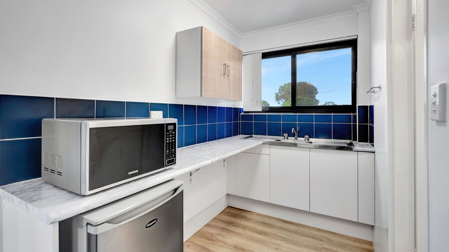 Montego Mermaid Beach Motel