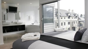 Classic Apartment, 2 Bedrooms (Merri Five)