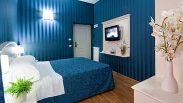 Superior-Doppelzimmer | Italienische Bettbezüge von Frette, Betten mit Memory-Foam-Matratzen