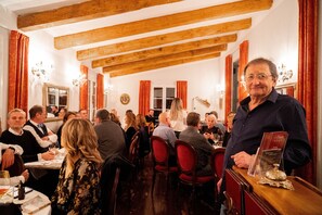 Dinner served - Hotel U Castellu (Vivario)