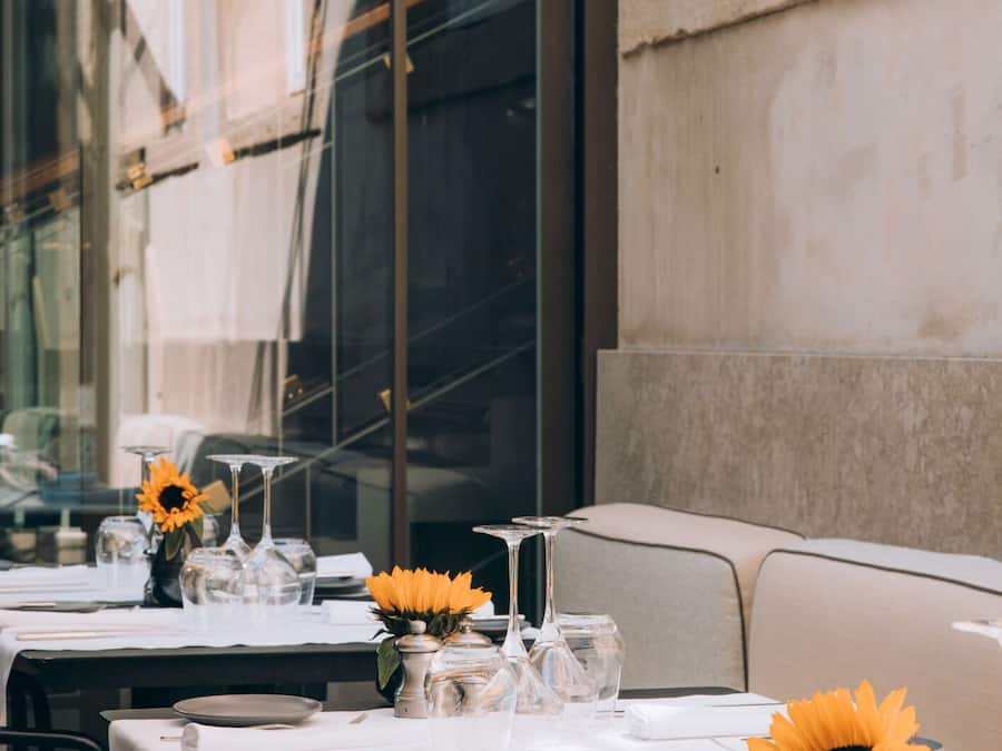 3 restauranter, frokost serveres