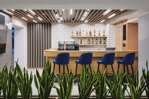 Bar (on property) - Holiday Inn Express Lublin by IHG (Lublin)