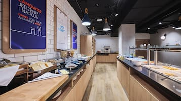 Gratis morgenmadsbuffet hver dag