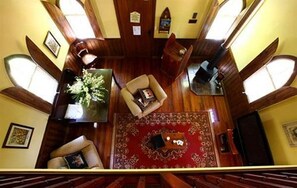 Flat-screen TV, fireplace, DVD player, MP3 dock - Lisson Grove Boutique Resort & Day Spa (Tamborine Mountain)