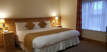 Decoración personalizada, muebles diferentes y escritorio 