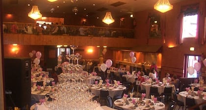 Mahons Hotel