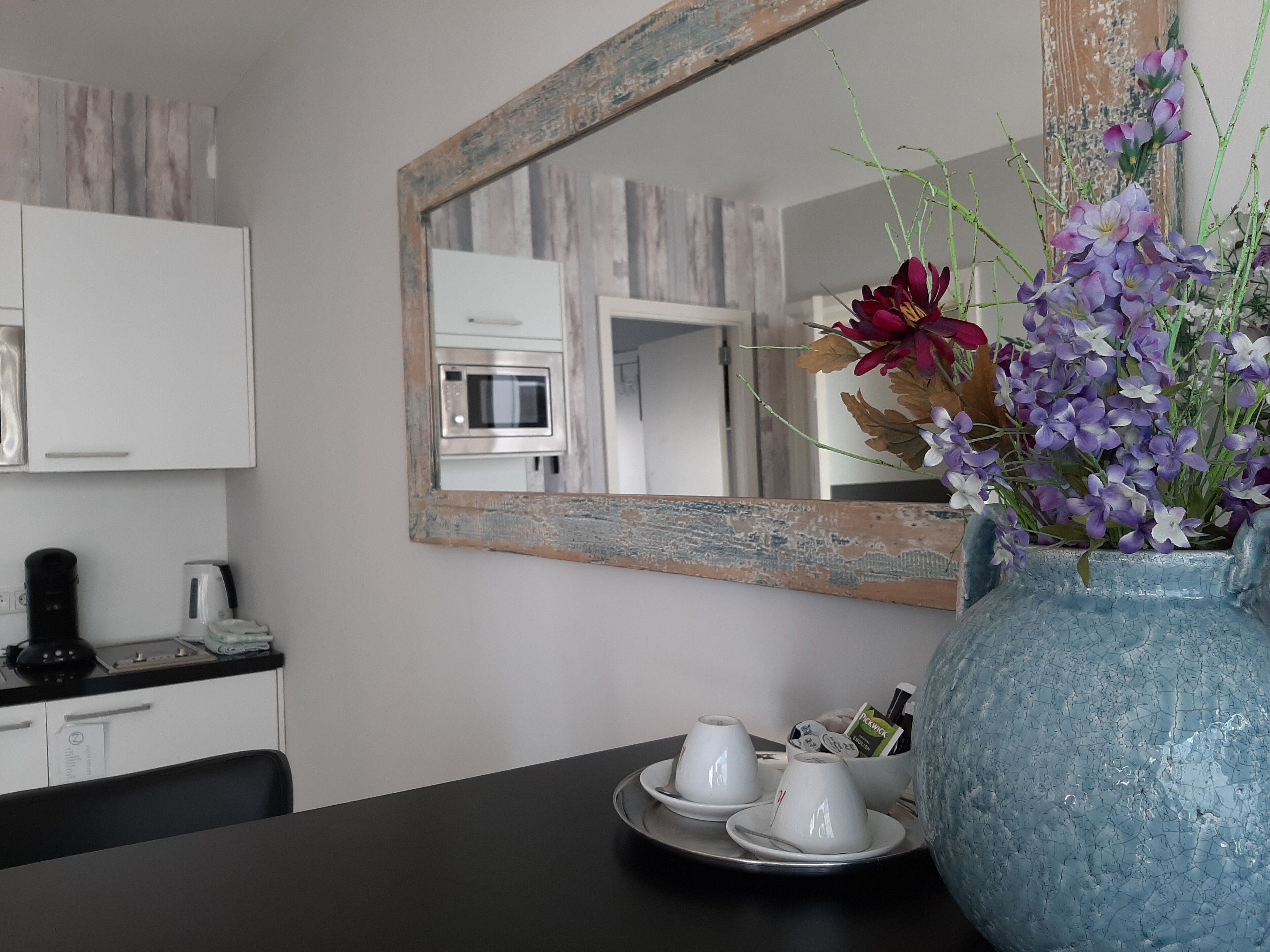 Deluxe Suite (Single Use) | Private kitchen