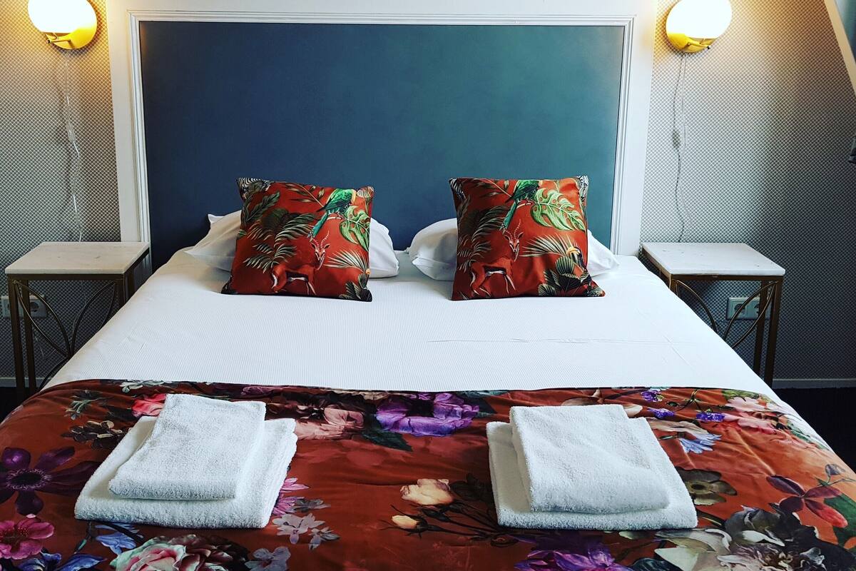 Dobbeltrom – comfort | Minibar, safe på rommet, skrivebord og lydisolert