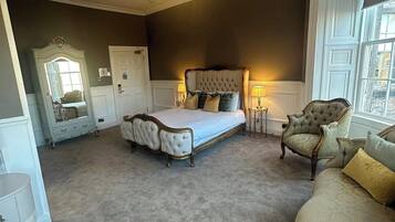Honeymoon Double Room | Individually furnished, iron/ironing board, travel cot, rollaway beds