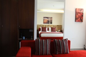 40-Zoll-LCD-Fernseher mit Satellitenempfang, Fernseher, aktuelle Filme