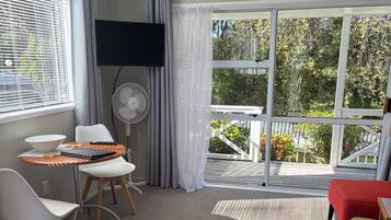 Standard Cottage | 1 bedroom, individually decorated, iron/ironing board, free WiFi