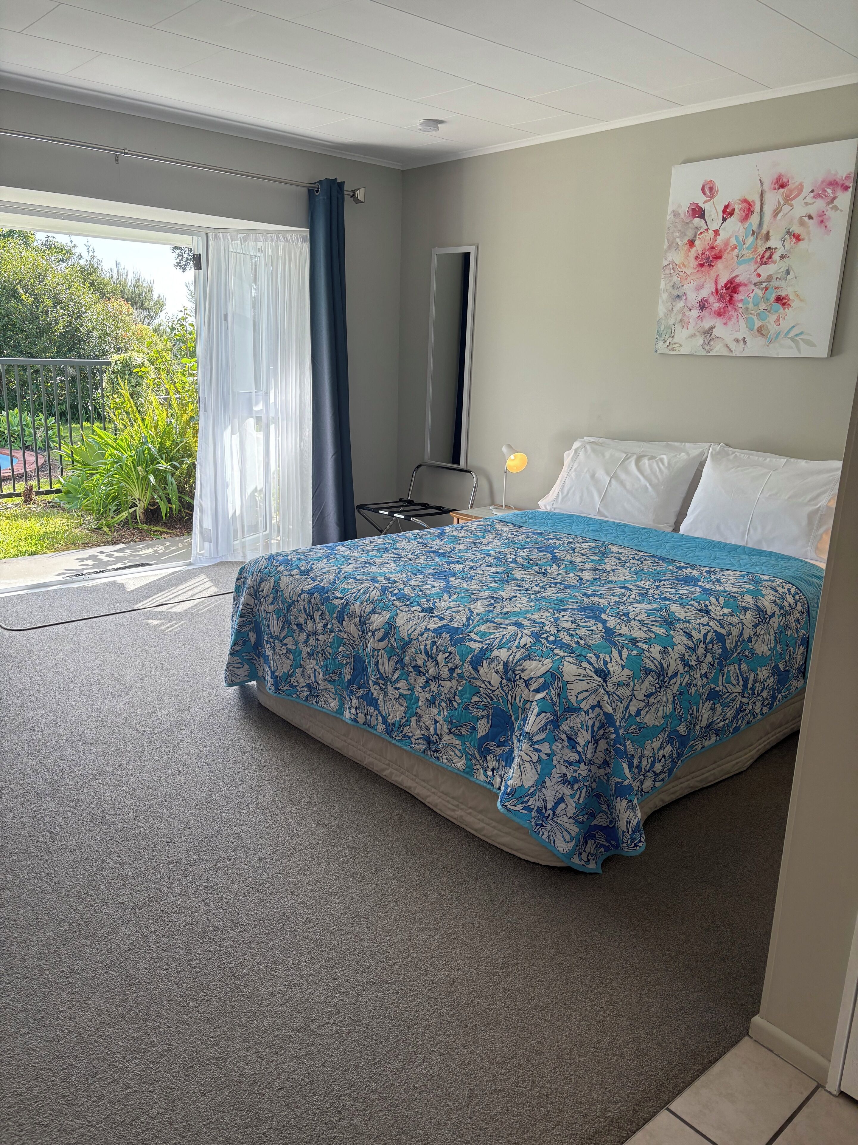 Standard Studio | Individually decorated, iron/ironing board, free WiFi, bed sheets