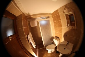 Quadrupla familiare | Bagno | Doccia, asciugacapelli