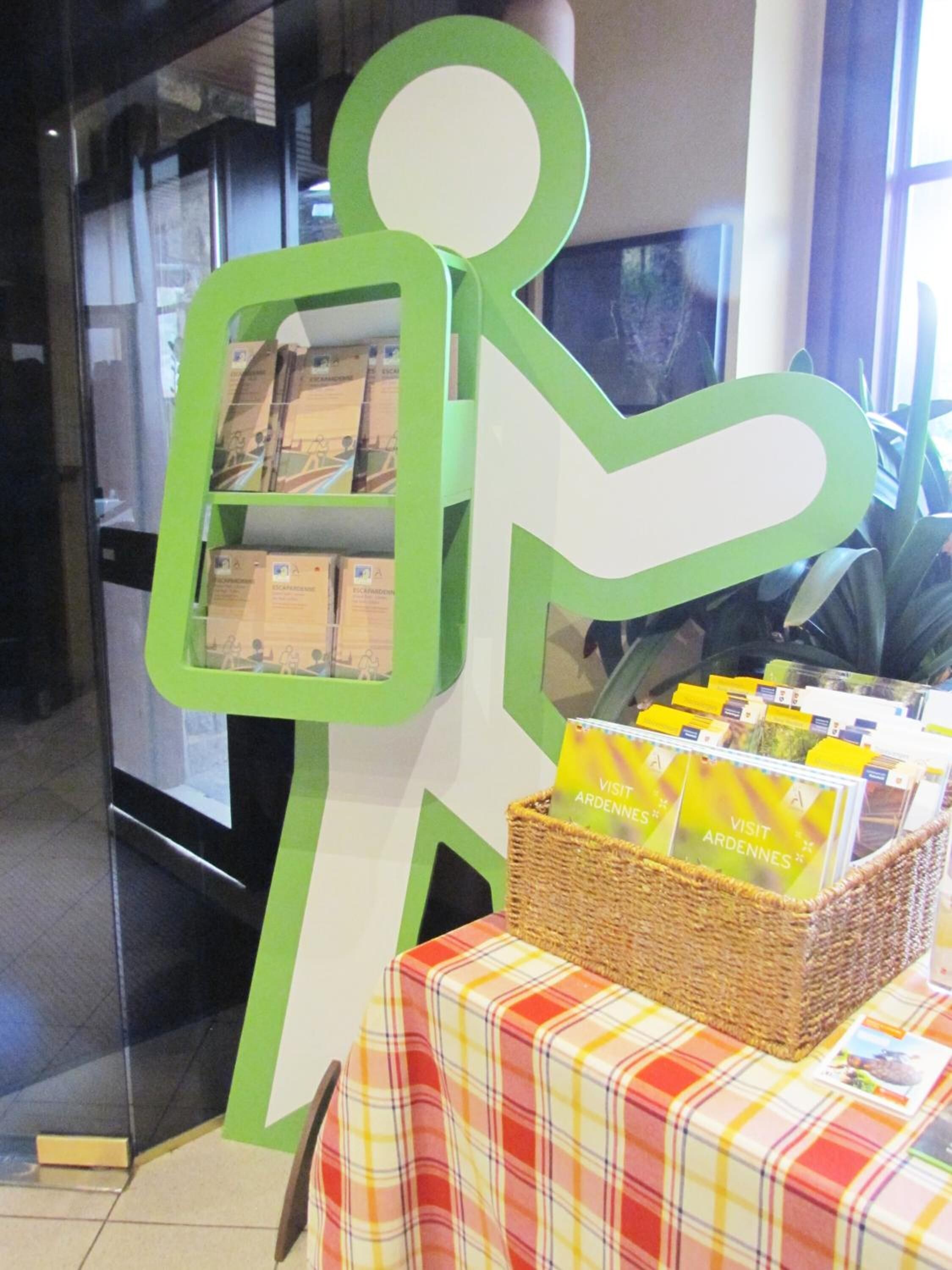 lunch and dinner served, french cuisine