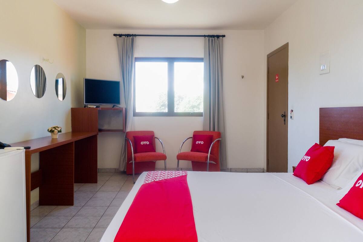 Minibar, desk, iron/ironing board (on request), cribs (free)