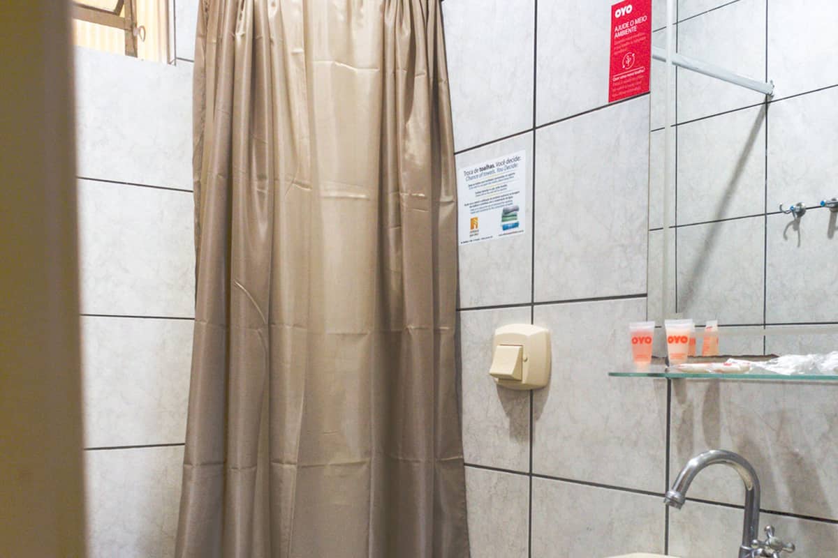Superior Double Room | Bathroom | Hair dryer, towels, soap, shampoo