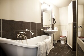 Toallas y papel de baño