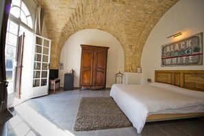 1 habitación, ropa de cama de alta calidad y minibar
