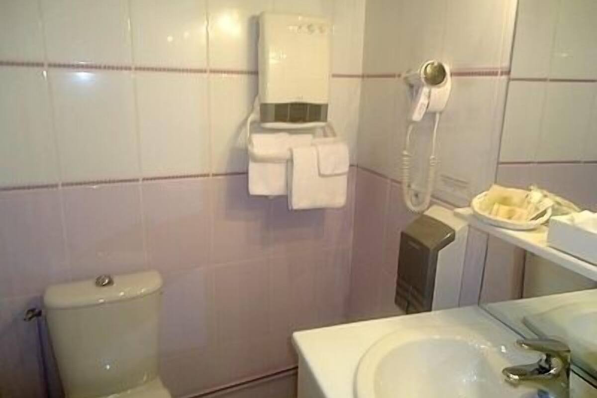 free toiletries, hair dryer, towels