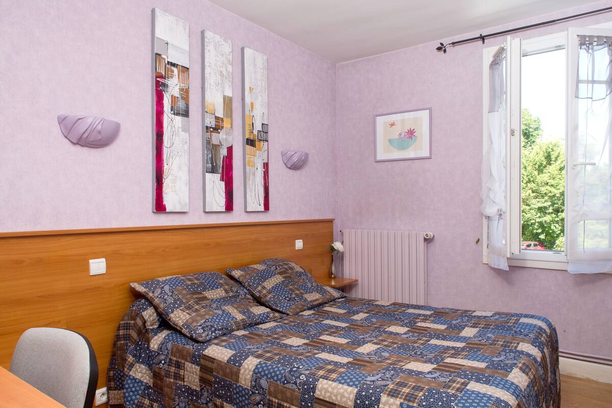 double room | in-room safe, desk, soundproofing, iron/ironing board