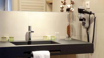Double Privilège | Salle de bain | Articles de toilette gratuits