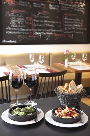 Serveert lunch en diner