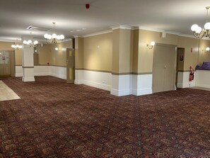 Frühstück, Mittagessen, internationale Küche, Speisen im Freien 