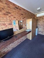 Twin Room | 1 bedroom, blackout drapes, free WiFi, bed sheets