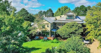 Leura House