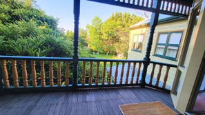 Chambre Deluxe, non-fumeurs, baignoire | Terrasse/Patio