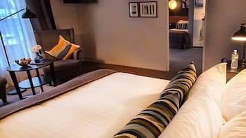 Signature Queen plus Twin Room