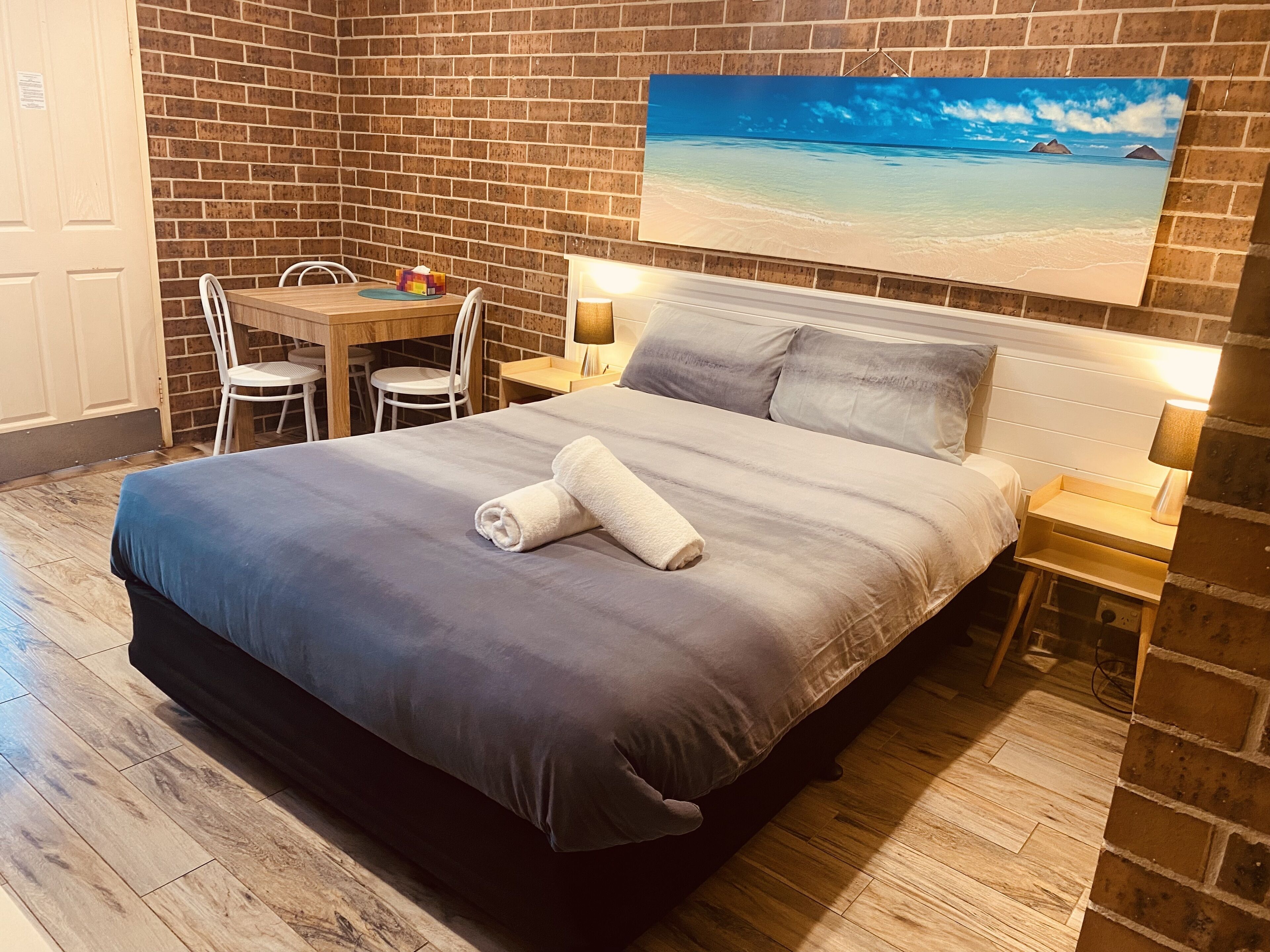 Classic Twin Room, 1 Bedroom, Refrigerator & Microwave, Ground Floor | Premium bedding, Tempur-Pedic beds, desk, blackout drapes