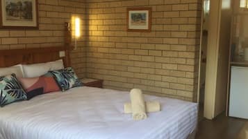 Desk, iron/ironing board, free WiFi, bed sheets