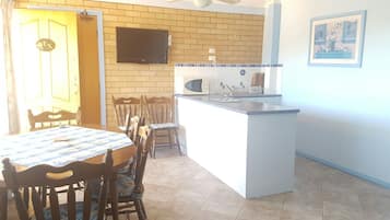 行政客房 (Executive Spa Room) | 私人简易厨房 | 冰箱、茶具/咖啡用具、电热水壶