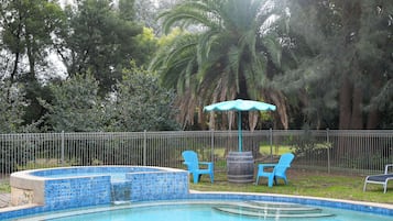 Outdoor pool, sun loungers