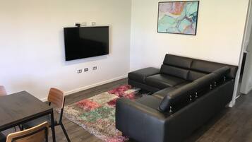 Premium bedding, pillowtop beds, iron/ironing board, free WiFi