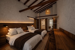 Dusche, kostenlose Toilettenartikel, Haartrockner, Bademäntel