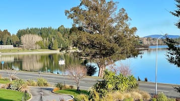 Habitación doble superior | Vista al lago