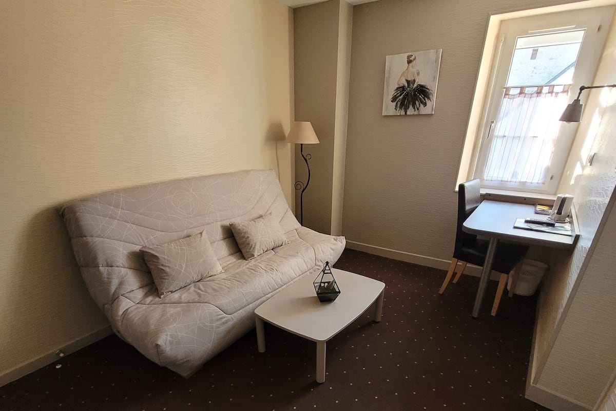 suite, bathtub | 1 bedroom, premium bedding, select comfort beds, individually decorated