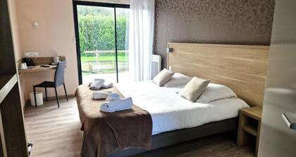 Logis Hôtel Au Moyne de Saire