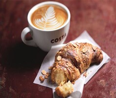 Desayuno completo todos los días (con cargo)