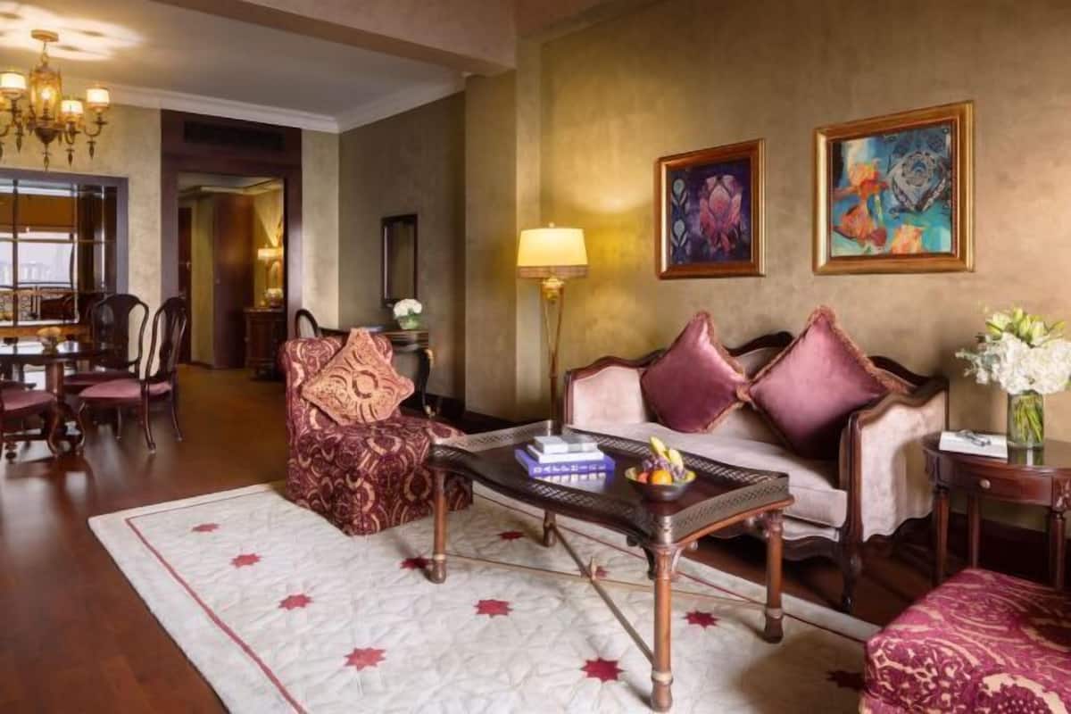Living area | 48-inch LCD TV with cable channels, TV, iPod dock