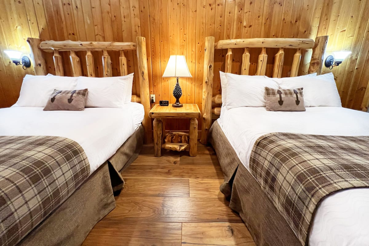 Standard Double Room, 2 Double Beds, Non Smoking, Poolside | 1 bedroom, premium bedding, free WiFi, bed sheets