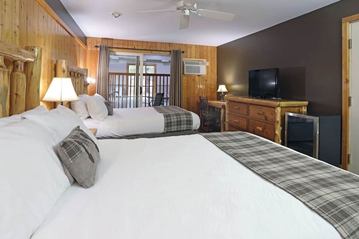 Standard Double Room, 2 Double Beds, Non Smoking, Poolside