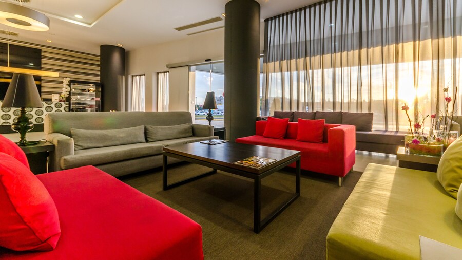 Hotel YIT Vía Sevilla Mairena